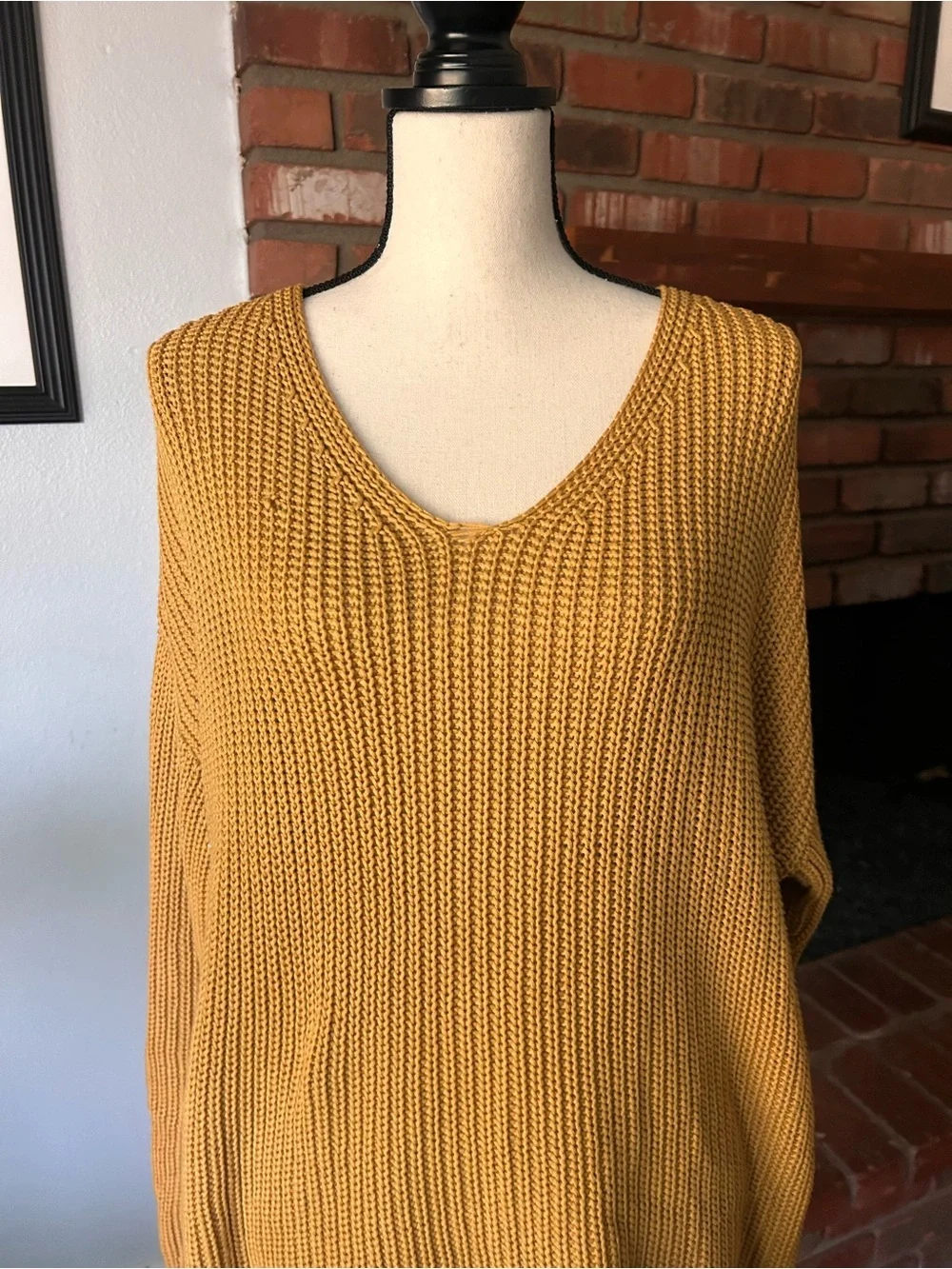 Jenni Kayne Fisherman Organic Cotton V-Neck Sweater in Mustard Yellow Sz M